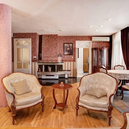Aristocratic, Elegant, Designer Top Central Apartment Sofia Extérieur photo