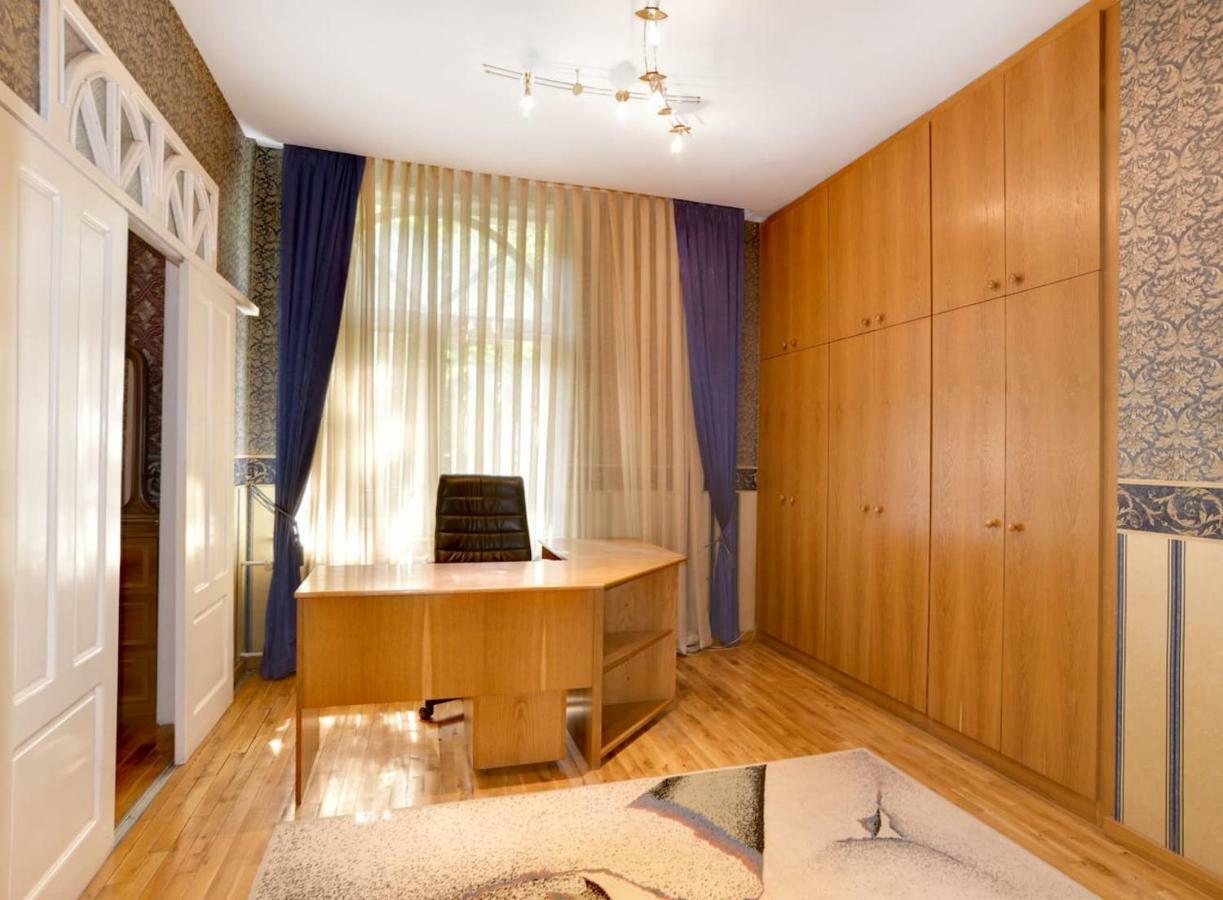 Aristocratic, Elegant, Designer Top Central Apartment Sofia Extérieur photo