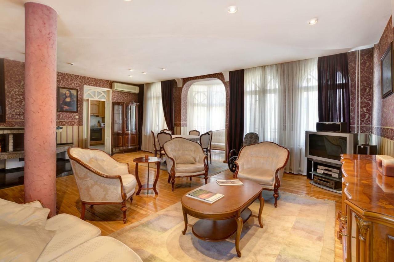 Aristocratic, Elegant, Designer Top Central Apartment Sofia Extérieur photo