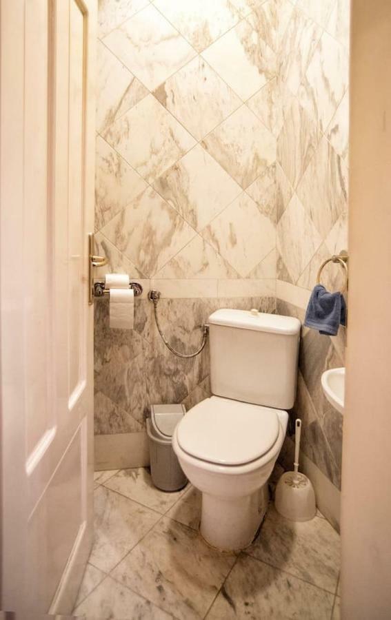 Aristocratic, Elegant, Designer Top Central Apartment Sofia Extérieur photo